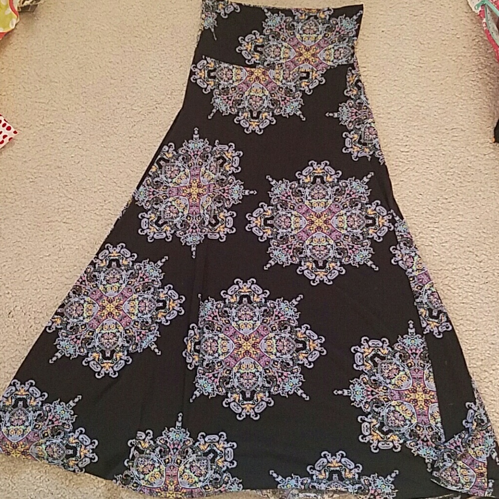 Size small lularoe maxi skirt EUC